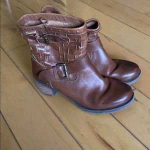 Pikolinos Woven Booties